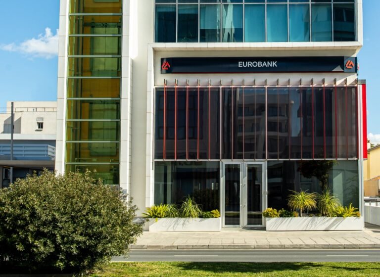 Eurobank announces revisions to its 2026 financial calendar