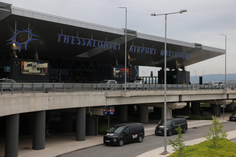 Ryanair to shut Thessaloniki base in Greece due to high fees